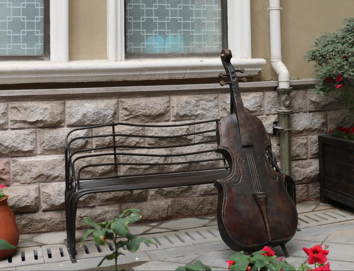 铸铜大提琴小品